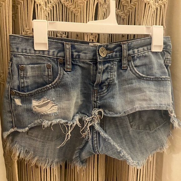 / low waist/medium rise/ size 24 - Picture 1 of 2